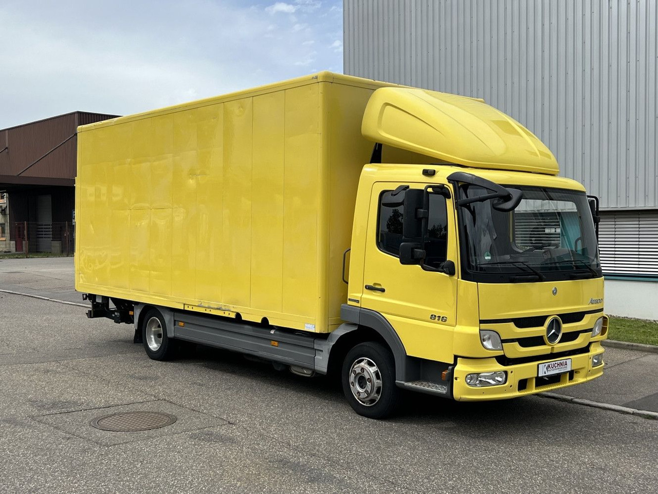 Mercedes-Benz Atego 816L Möbelkoffer 6,15m LBW 3-Sitze Euro-5 - Box van: picture 3 Mercedes-Benz Atego 816L Möbelkoffer 6,15m LBW 3-Sitze Euro-5 - Box van: picture 3