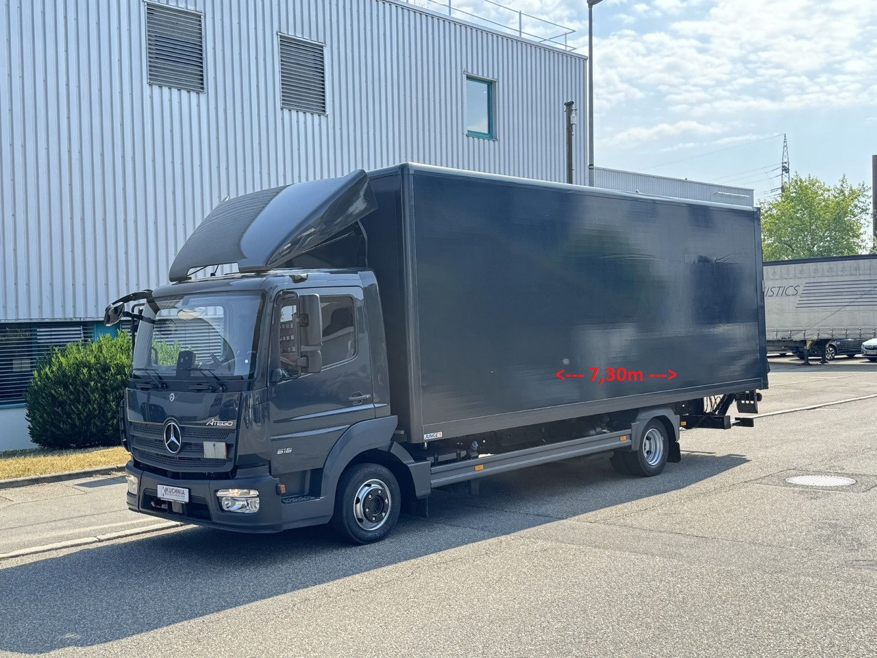 Mercedes-Benz Atego 818L Koffer 7,3m LBW Klima Automatik - Box van: picture 1 Mercedes-Benz Atego 818L Koffer 7,3m LBW Klima Automatik - Box van: picture 1