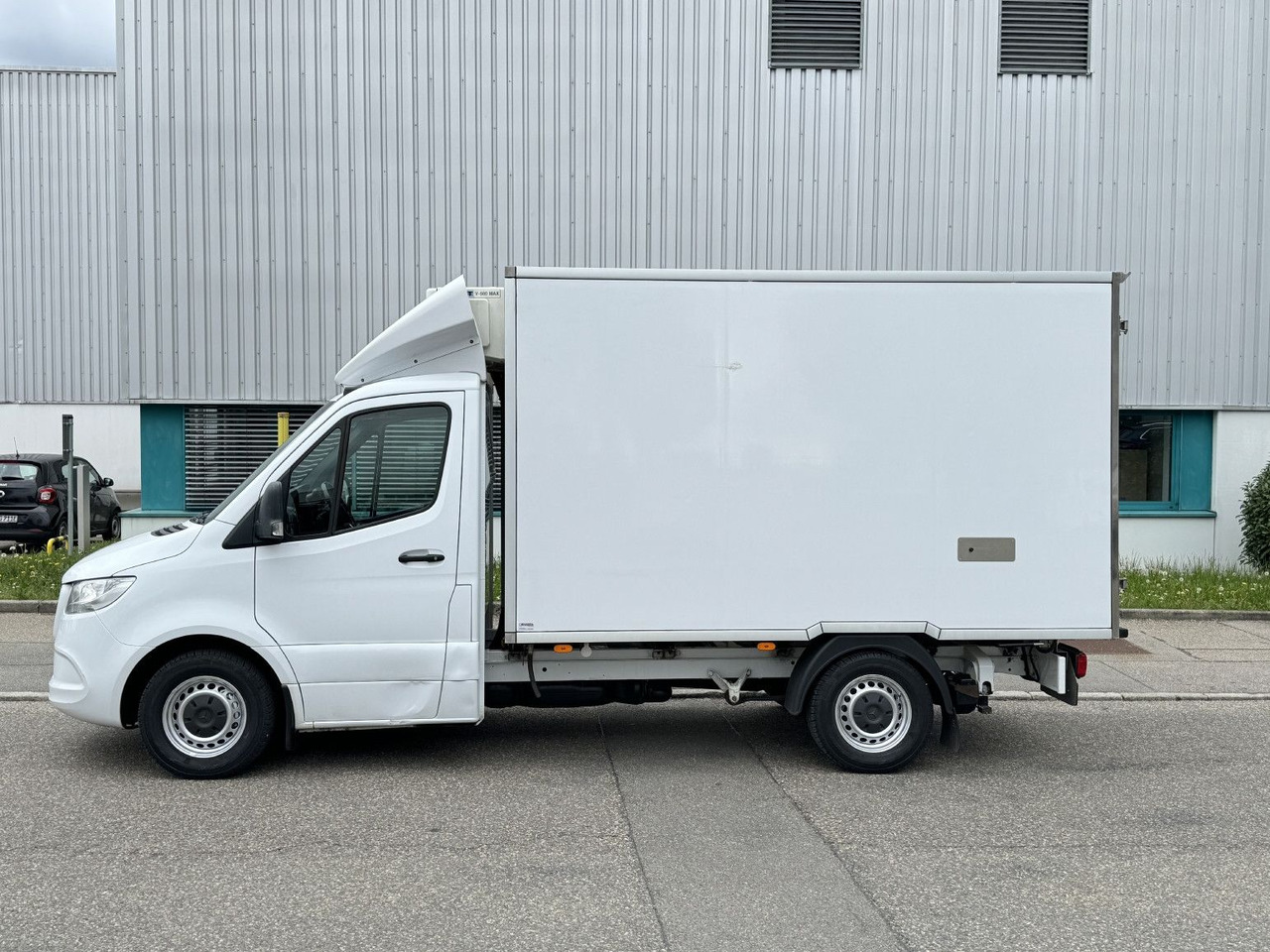 Mercedes-Benz Sprinter 316 Tiefkühl 3,3m TK V-500 MAX Luftgef. - Refrigerated van: picture 4 Mercedes-Benz Sprinter 316 Tiefkühl 3,3m TK V-500 MAX Luftgef. - Refrigerated van: picture 4