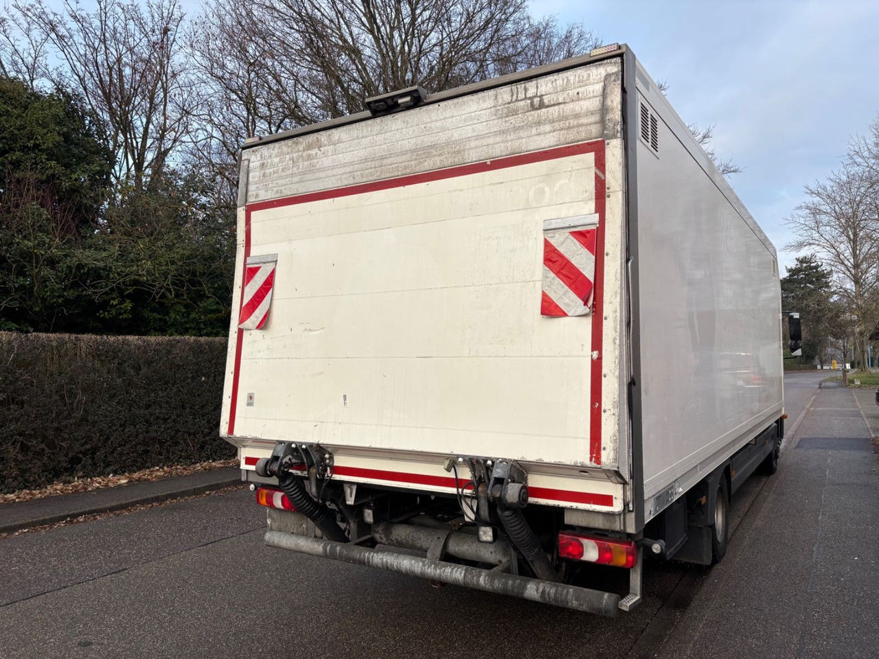 Mercedes-Benz Atego III 1223L, Euro-6,Klima, LBW - Box truck: picture 4 Mercedes-Benz Atego III 1223L, Euro-6,Klima, LBW - Box truck: picture 4