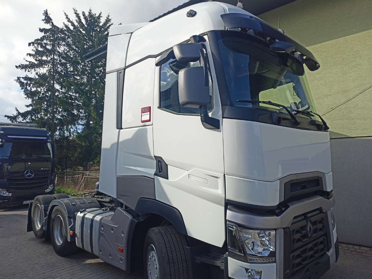 Renault Gama T 480 - Tractor unit: picture 2 Renault Gama T 480 - Tractor unit: picture 2