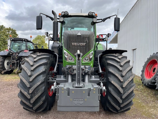 Fendt 826 Vario S4 ProfiPlus - Farm tractor: picture 4 Fendt 826 Vario S4 ProfiPlus - Farm tractor: picture 4