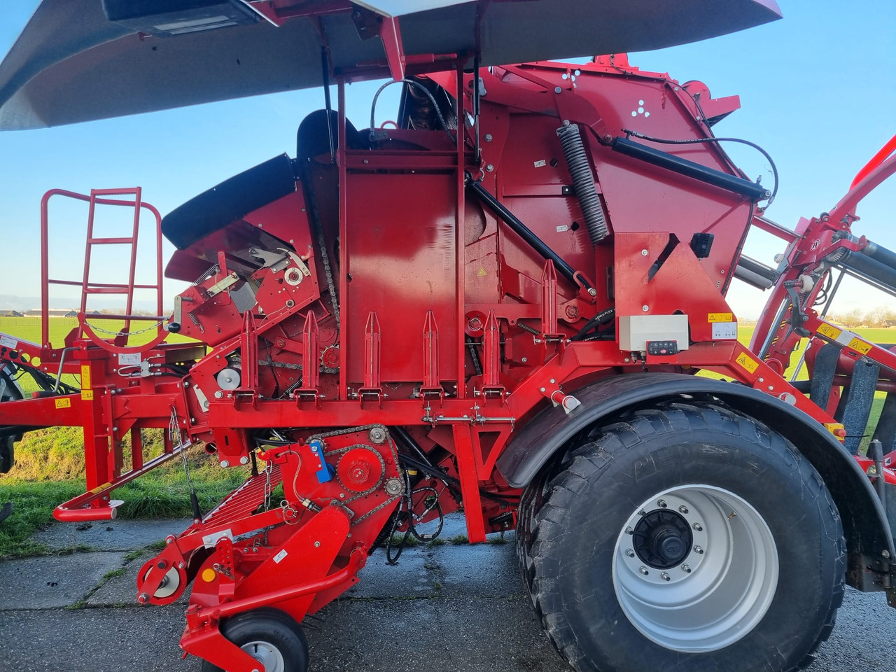 Lely Welger RPC160V - Bale wrapper: picture 5 Lely Welger RPC160V - Bale wrapper: picture 5