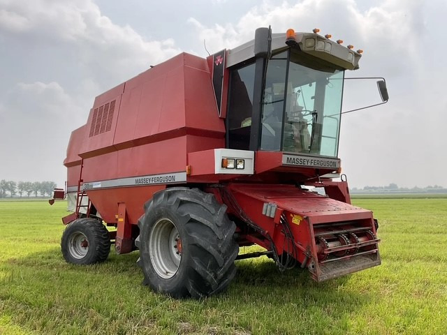 MASSEY FERGUSON 38RS combine - Combine harvester: picture 3 MASSEY FERGUSON 38RS combine - Combine harvester: picture 3
