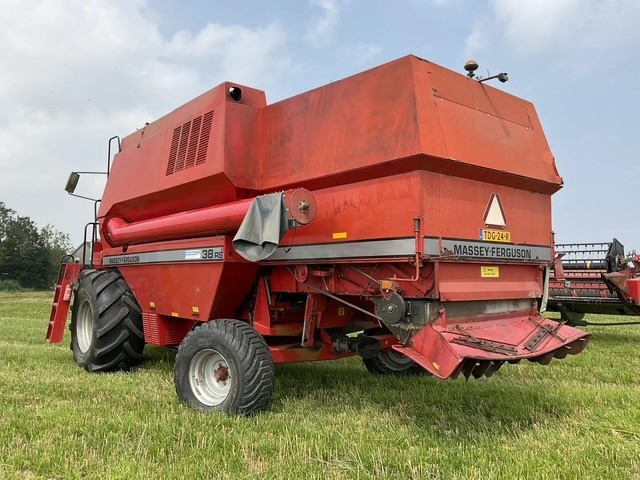 MASSEY FERGUSON 38RS combine - Combine harvester: picture 5 MASSEY FERGUSON 38RS combine - Combine harvester: picture 5