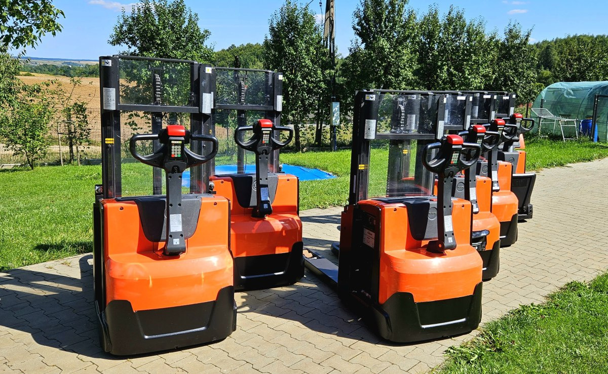 Toyota SWE 200D - Stacker: picture 2 Toyota SWE 200D - Stacker: picture 2