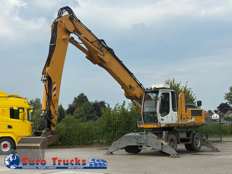 Liebherr A924 C - Wheel excavator: picture 1 Liebherr A924 C - Wheel excavator: picture 1