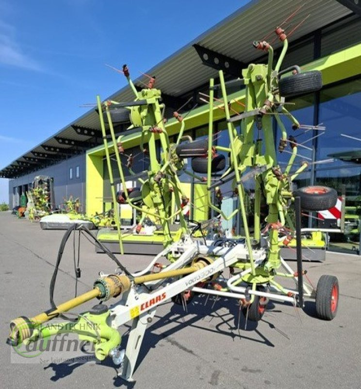 CLAAS VOLTO 900 T - Tedder/ Rake: picture 1 CLAAS VOLTO 900 T - Tedder/ Rake: picture 1