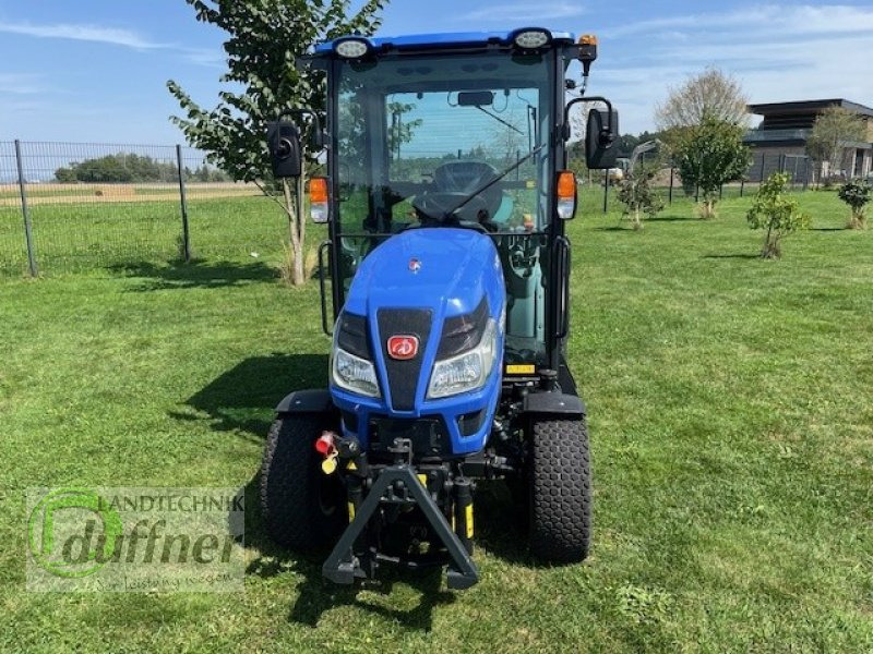 Iseki TH 5370 AHLK - Municipal tractor: picture 5 Iseki TH 5370 AHLK - Municipal tractor: picture 5