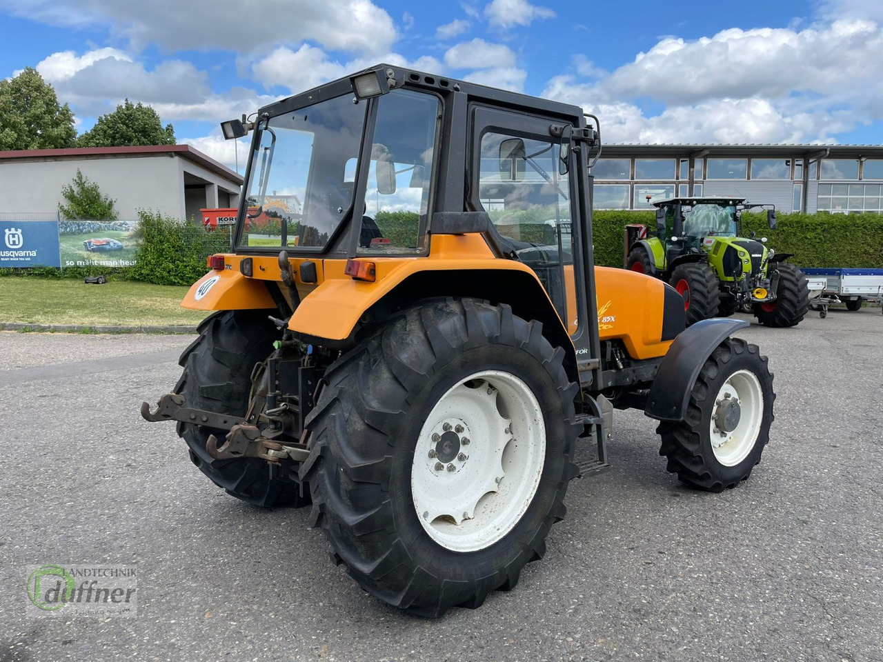 Renault Ceres 85 X - Farm tractor: picture 2 Renault Ceres 85 X - Farm tractor: picture 2