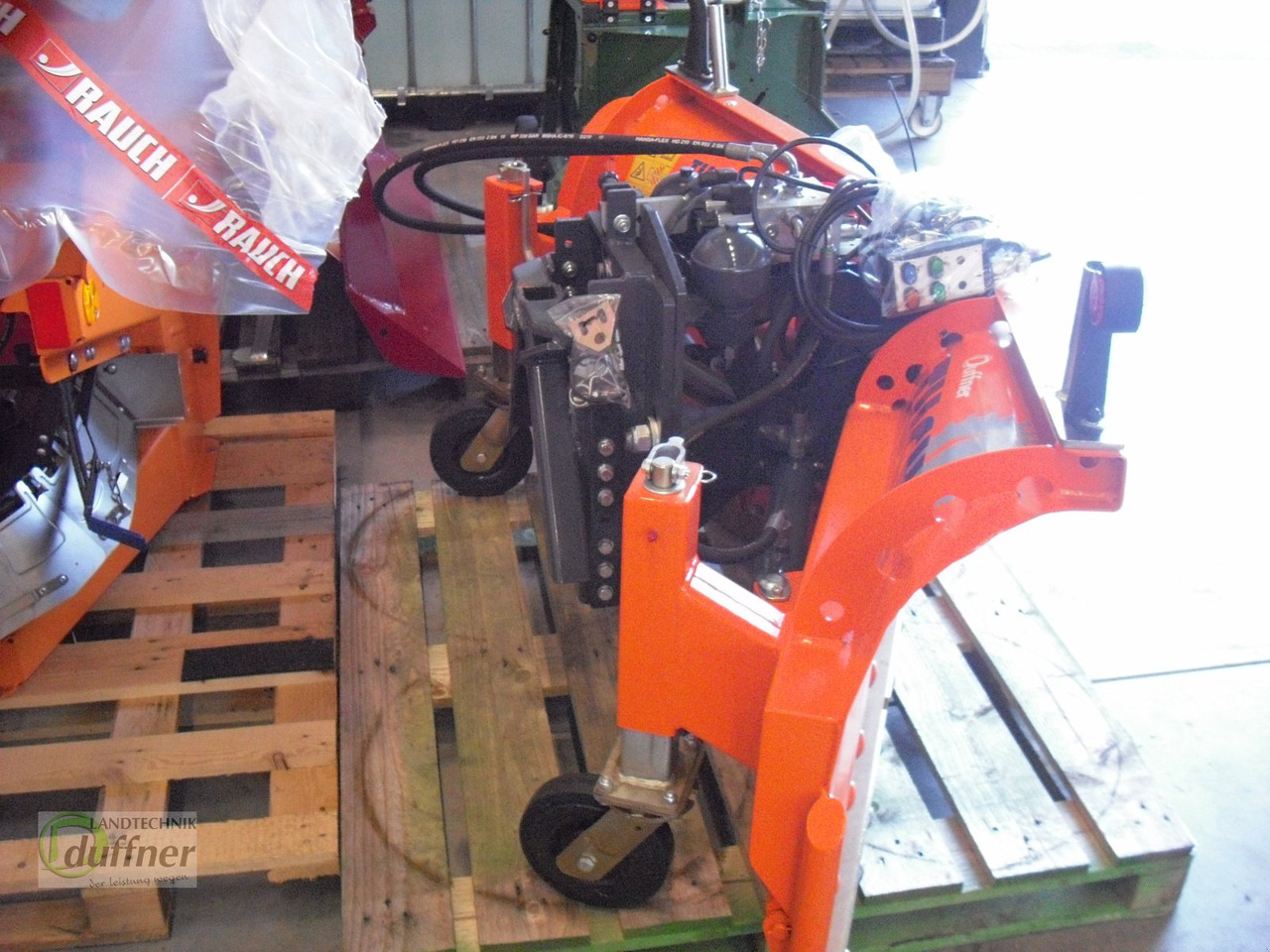 Tuchel Vario 180 - Snow plough for Municipal/ Special vehicle: picture 3 Tuchel Vario 180 - Snow plough for Municipal/ Special vehicle: picture 3