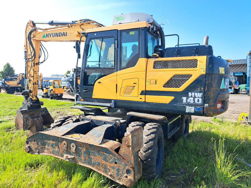 Hyundai HW140 - Wheel excavator: picture 3 Hyundai HW140 - Wheel excavator: picture 3