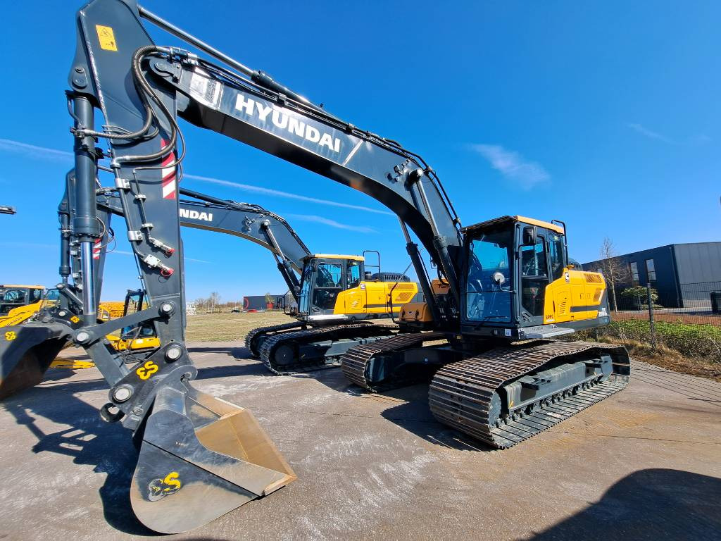 Hyundai HX260AL - Crawler excavator: picture 1 Hyundai HX260AL - Crawler excavator: picture 1