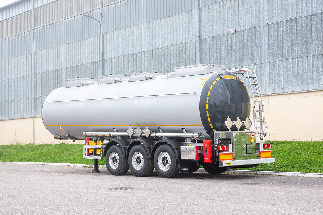 Magyar SRMAD/1KAMMER/CHEMIE - Sofort ! Magyar SRMAD/1KAMMER/CHEMIE - Sofort ! - Tank semi-trailer: picture 2 Magyar SRMAD/1KAMMER/CHEMIE - Sofort ! Magyar SRMAD/1KAMMER/CHEMIE - Sofort ! - Tank semi-trailer: picture 2