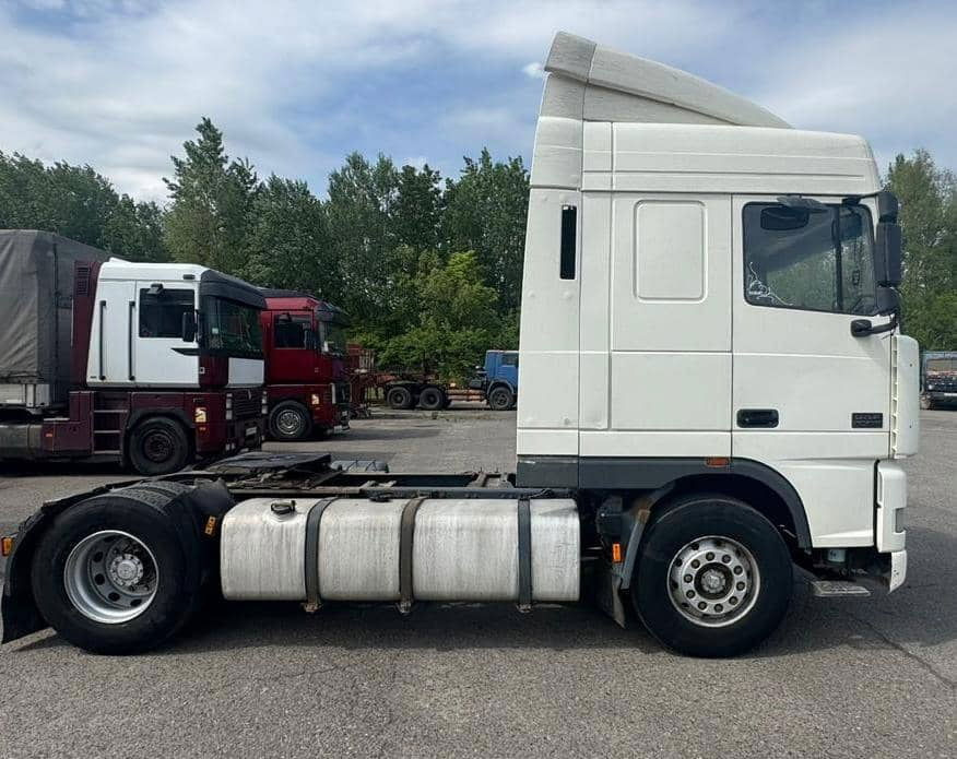 DAF XF 95 Tractor unit - Tractor unit: picture 2 DAF XF 95 Tractor unit - Tractor unit: picture 2