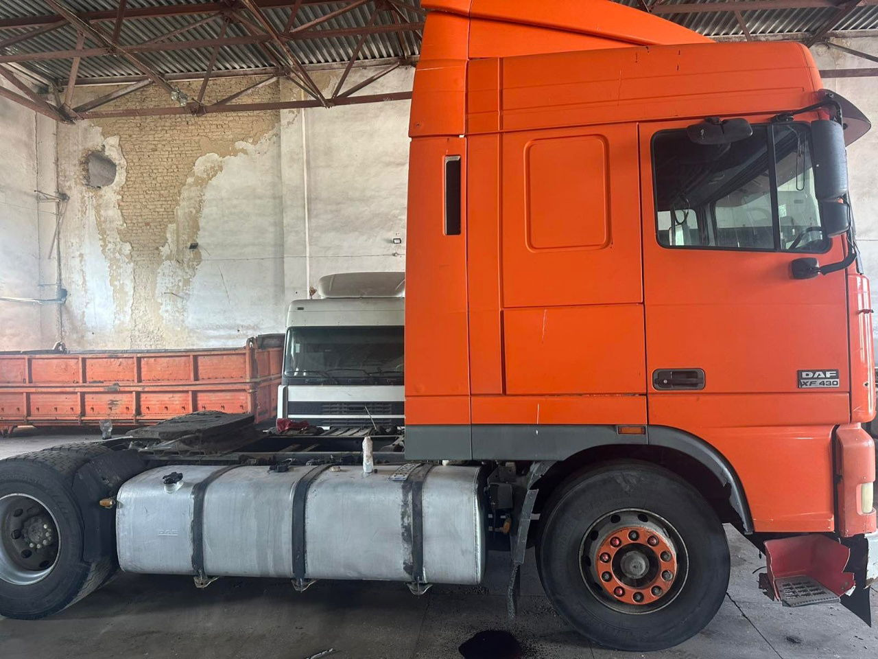DAF XF 95 Tractor unit - Tractor unit: picture 2 DAF XF 95 Tractor unit - Tractor unit: picture 2