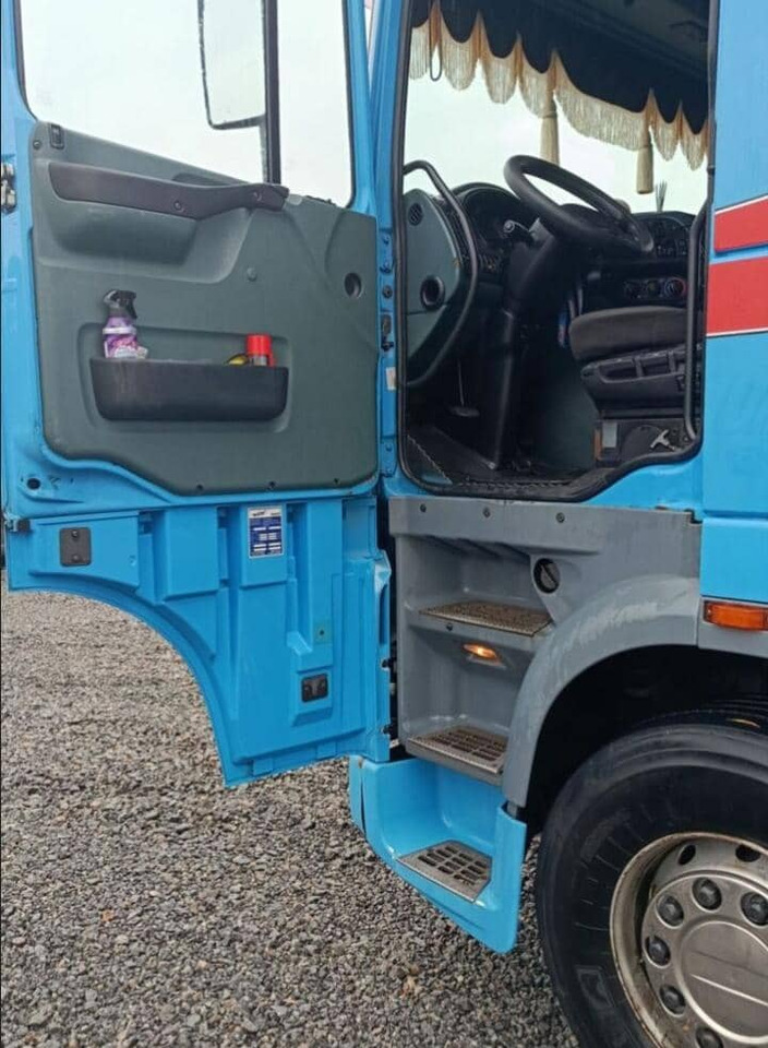 DAF XF95 - Tractor unit: picture 5 DAF XF95 - Tractor unit: picture 5