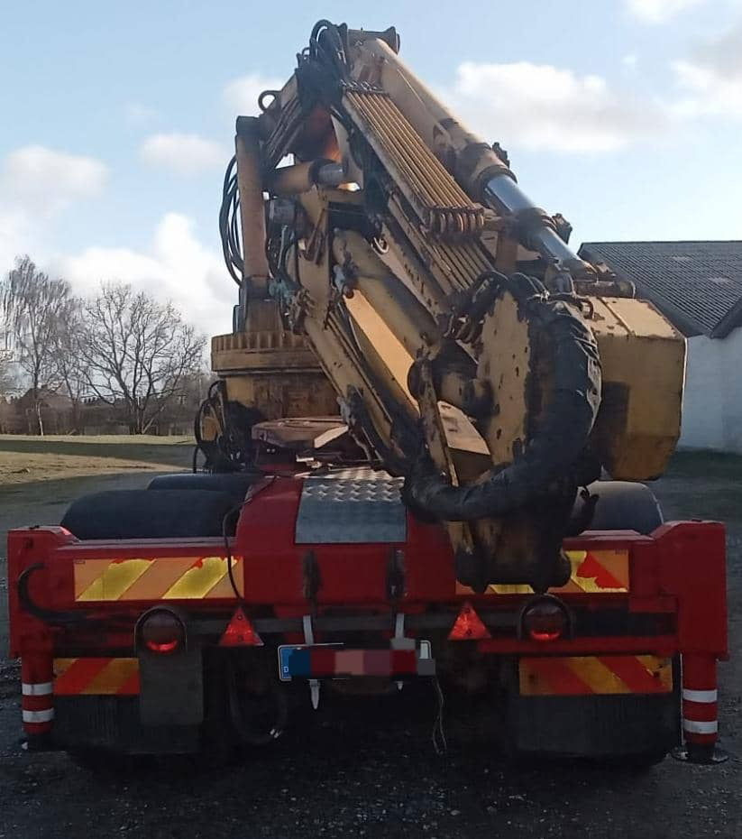 Tractor unit Scania R143-450 V8 Tractor unit with crane: picture 6
