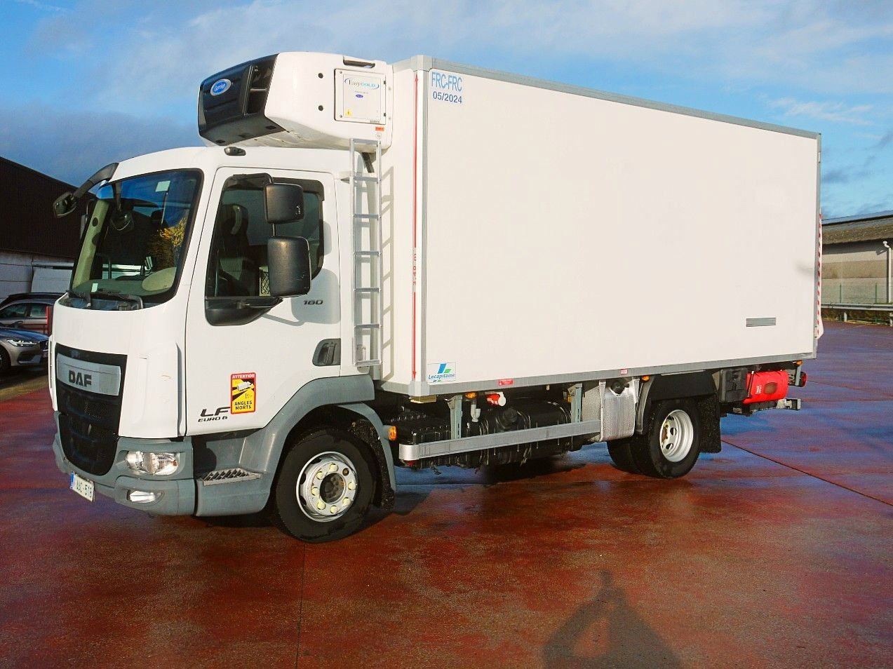 DAF LF 180 .10 KUHLKOFFER CARRIER SUPRA 750MT AIRCO - Refrigerator truck: picture 4 DAF LF 180 .10 KUHLKOFFER CARRIER SUPRA 750MT AIRCO - Refrigerator truck: picture 4