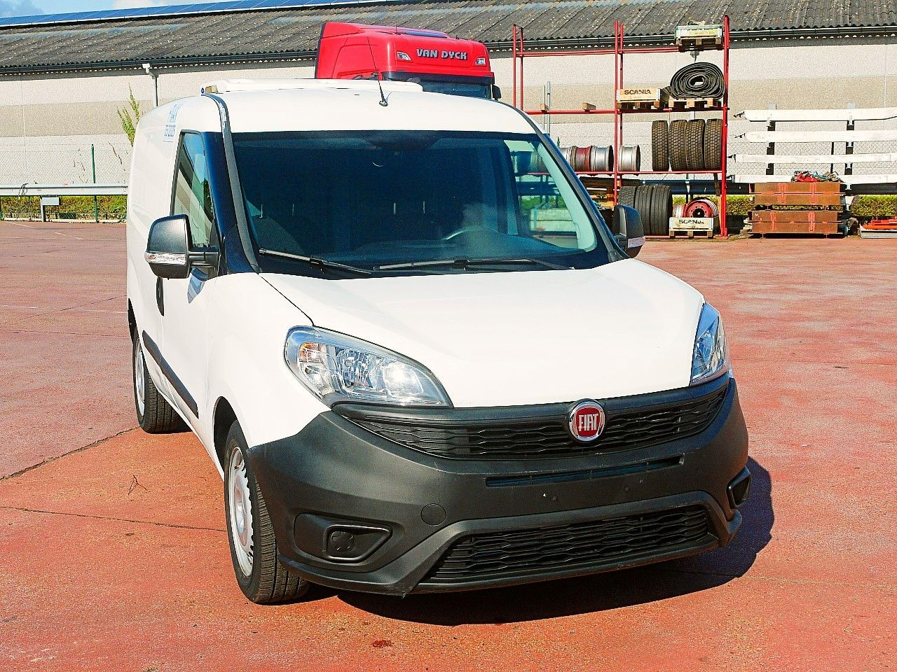 Fiat DOBLO 1.4 KUHLKASTENWAGEN CARRIER NEOS -20c E6 - Refrigerated van: picture 1 Fiat DOBLO 1.4 KUHLKASTENWAGEN CARRIER NEOS -20c E6 - Refrigerated van: picture 1