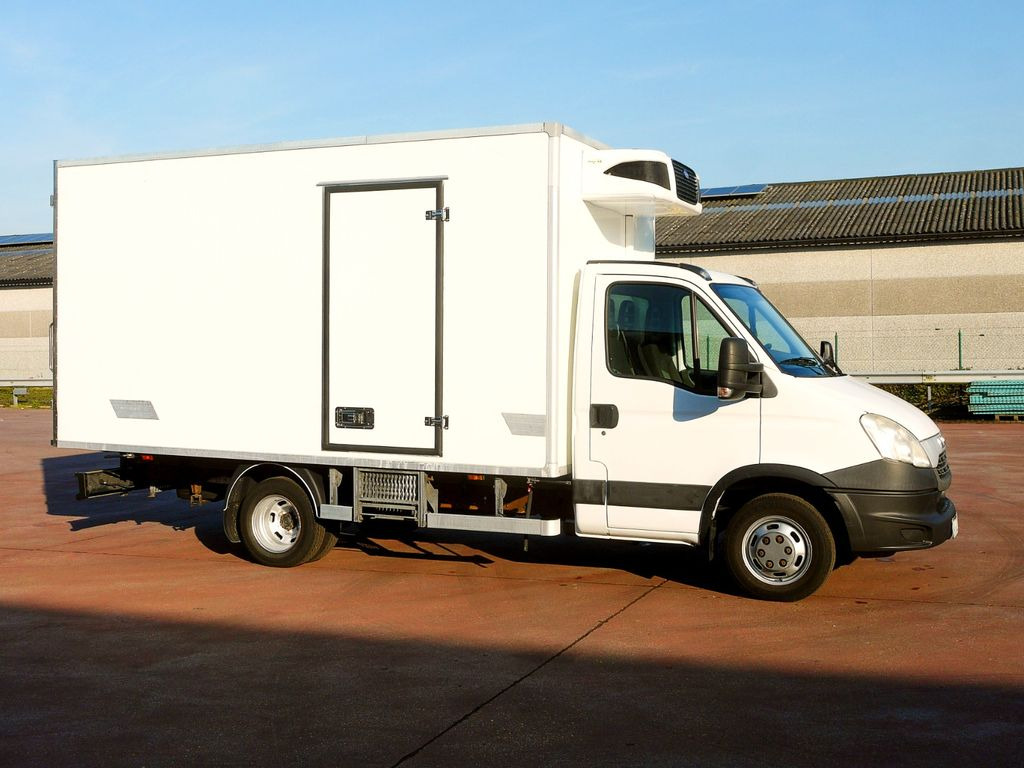 Iveco 35C13 DAILY KUHLKOFFER 4.4m CARIER PULSOR 600 MT - Refrigerated van: picture 3 Iveco 35C13 DAILY KUHLKOFFER 4.4m CARIER PULSOR 600 MT - Refrigerated van: picture 3