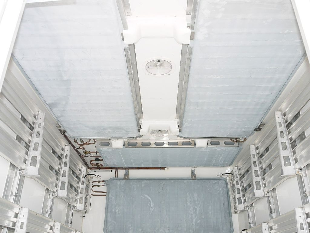 Refrigerated van Iveco 35S14 DAILY EIS KUHLKOFFER -40C / AIRCO: picture 11