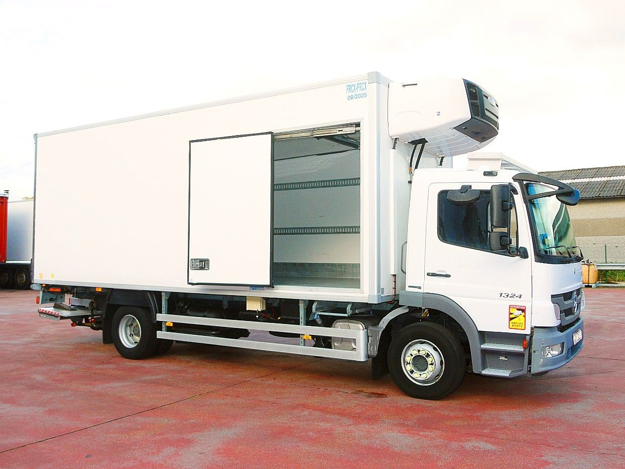 Mercedes-Benz 1324 ATEGO CARRIER SUPRA 1000MT CITY Z. A/C LUFT - Refrigerator truck: picture 3 Mercedes-Benz 1324 ATEGO CARRIER SUPRA 1000MT CITY Z. A/C LUFT - Refrigerator truck: picture 3