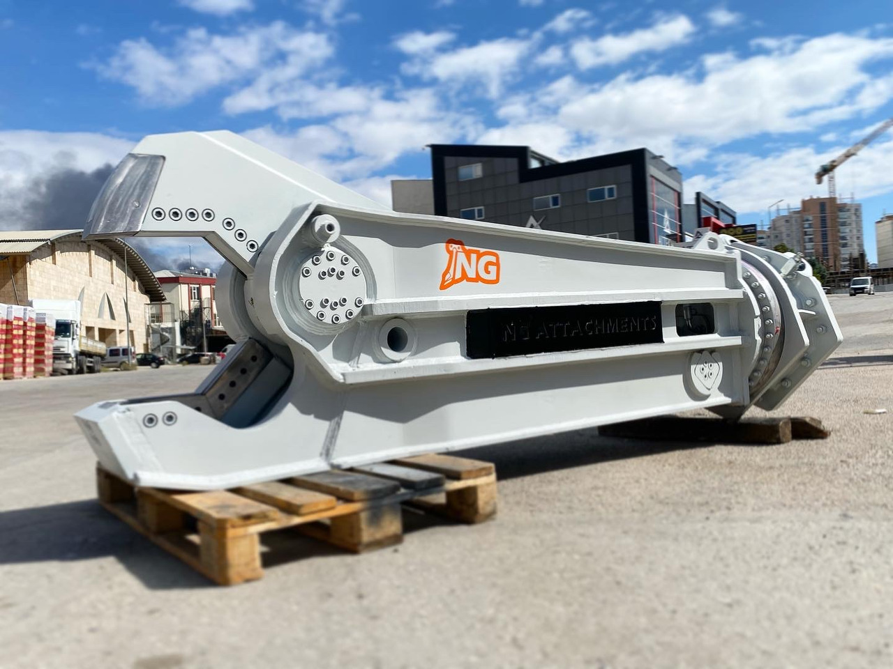 HYDRAULIC SCRAP METAL SHEARS - NG ATTACHMENTS - Hydraulic hammer for Excavator: picture 5 HYDRAULIC SCRAP METAL SHEARS - NG ATTACHMENTS - Hydraulic hammer for Excavator: picture 5