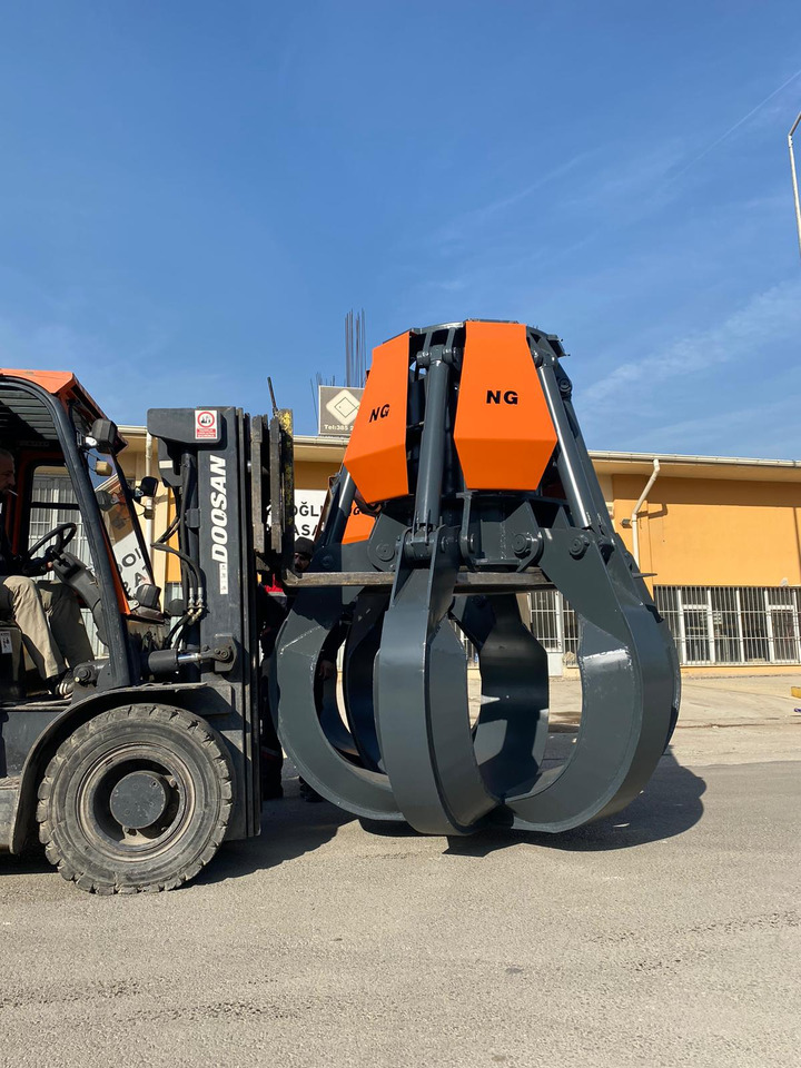 ORANGE PEEL SCRAP GRAPPLE / POLYP GRABS - NG ATTACHMENTS - Grapple for Excavator: picture 2 ORANGE PEEL SCRAP GRAPPLE / POLYP GRABS - NG ATTACHMENTS - Grapple for Excavator: picture 2