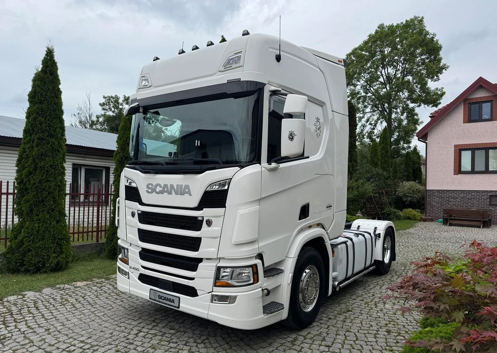 Scania R450 - Tractor unit: picture 1 Scania R450 - Tractor unit: picture 1