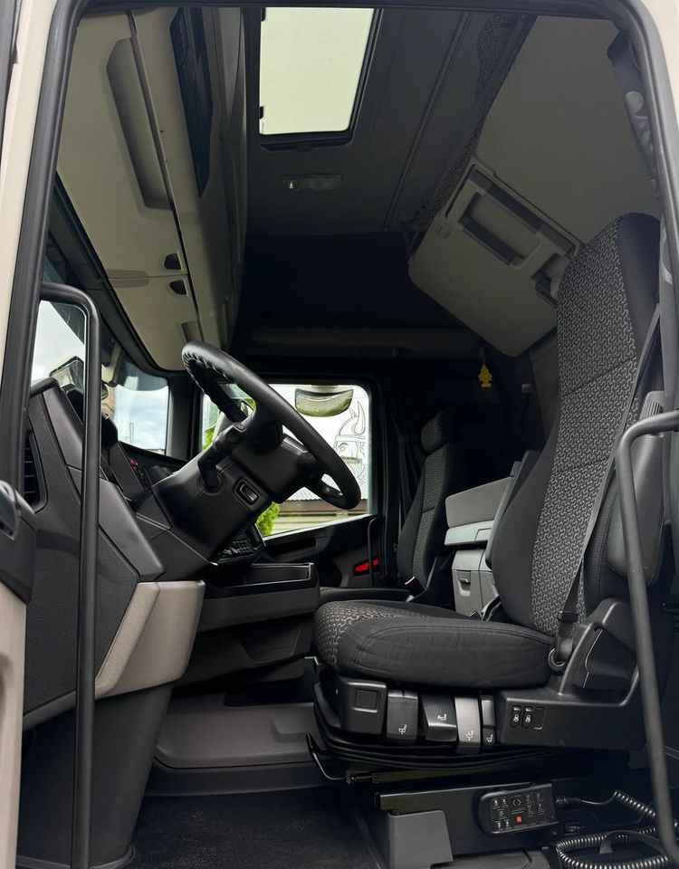 Scania R450 - Tractor unit: picture 3 Scania R450 - Tractor unit: picture 3