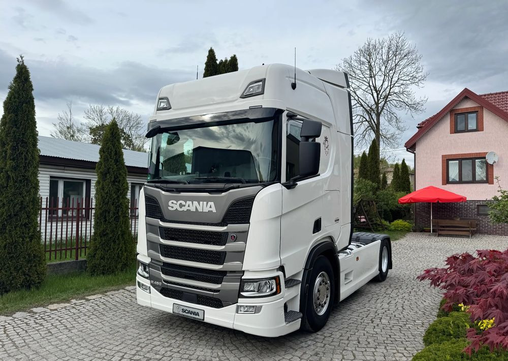 Scania R450 - Tractor unit: picture 1 Scania R450 - Tractor unit: picture 1