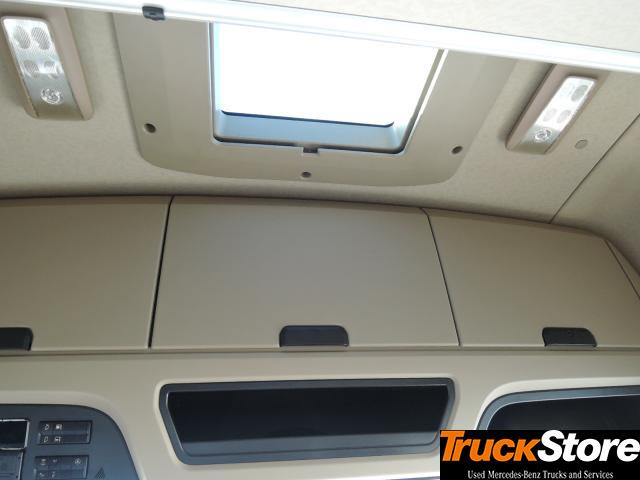 Tractor unit Mercedes-Benz Actros 1845 LS: picture 10