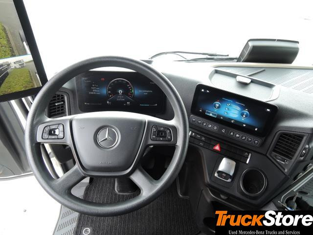 Tractor unit Mercedes-Benz Actros 1845 LS: picture 8