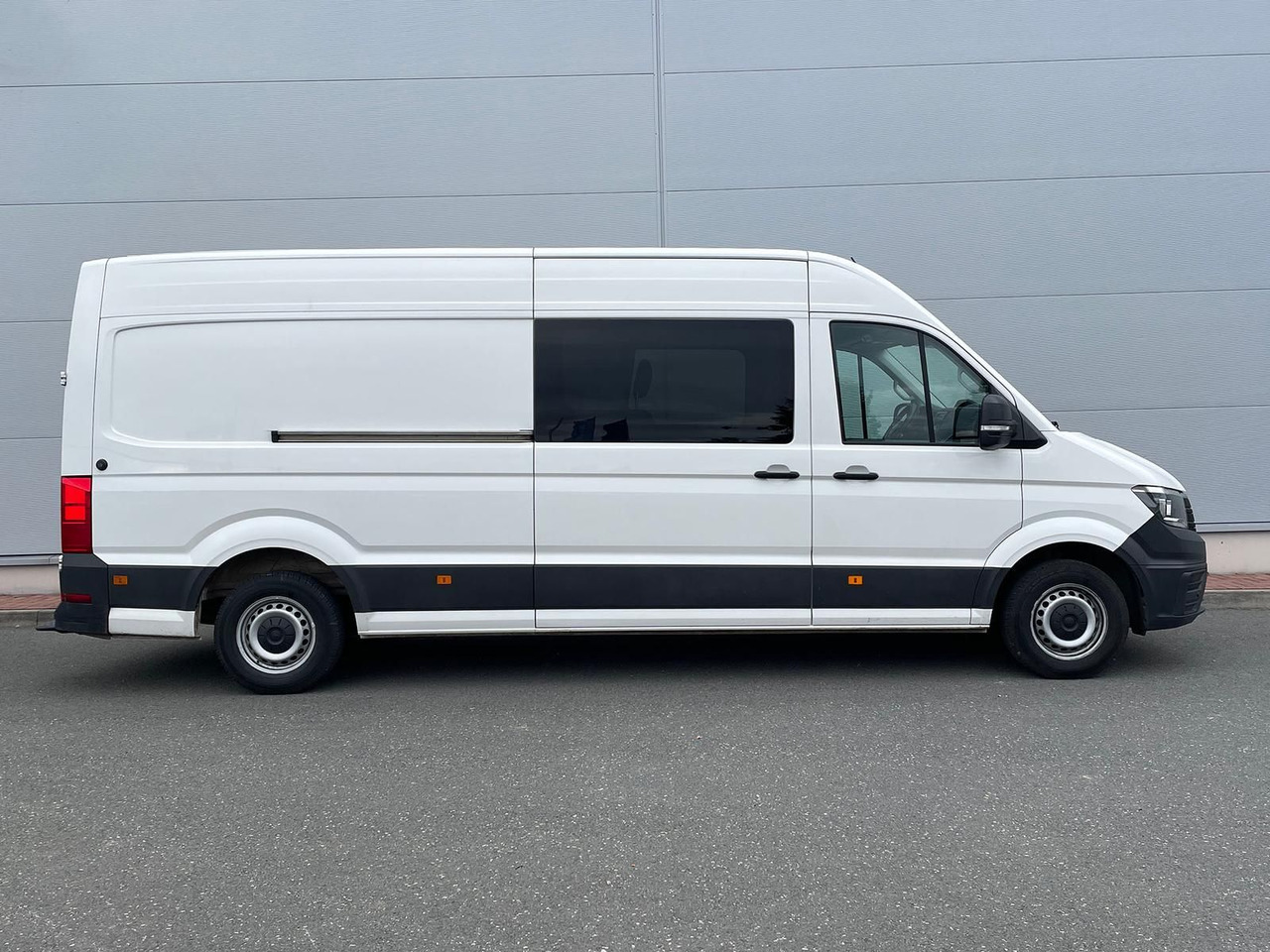 Volkswagen Crafter Kasten 35 L4H3 AHK KLIMA DAB PDC KAMERA - Passenger van: picture 5 Volkswagen Crafter Kasten 35 L4H3 AHK KLIMA DAB PDC KAMERA - Passenger van: picture 5