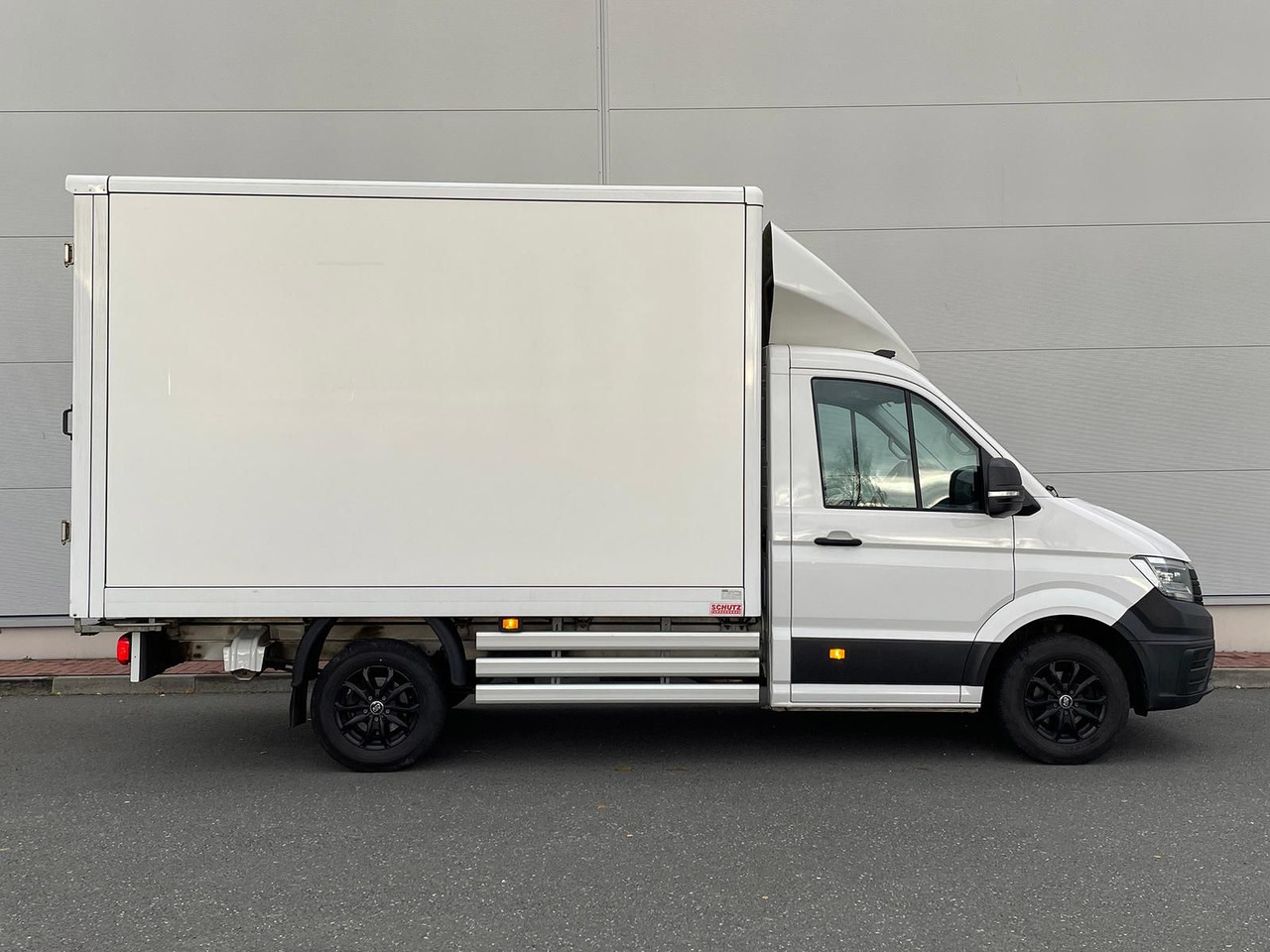 Volkswagen Crafter Koffer mittellang LED DAB SITZH - Box van: picture 5 Volkswagen Crafter Koffer mittellang LED DAB SITZH - Box van: picture 5