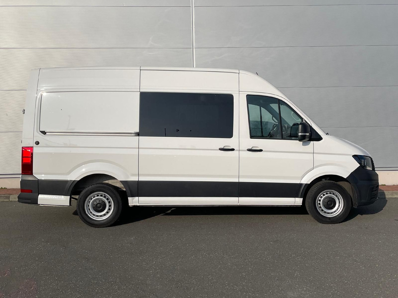 Volkswagen Crafter MIXTO 35 L3H3 KAMERA SITZHZ DAB - Passenger van: picture 5 Volkswagen Crafter MIXTO 35 L3H3 KAMERA SITZHZ DAB - Passenger van: picture 5