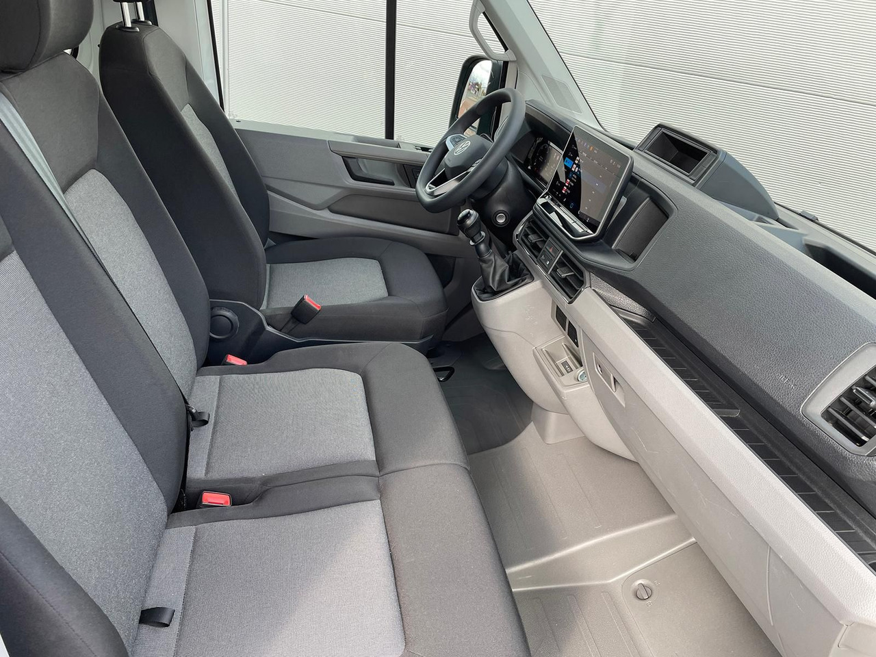 Panel van, Combi van Volkswagen Crafter MIXTO 35 L4H3 KAMERA KLIMA SITZHZ DAB: picture 23