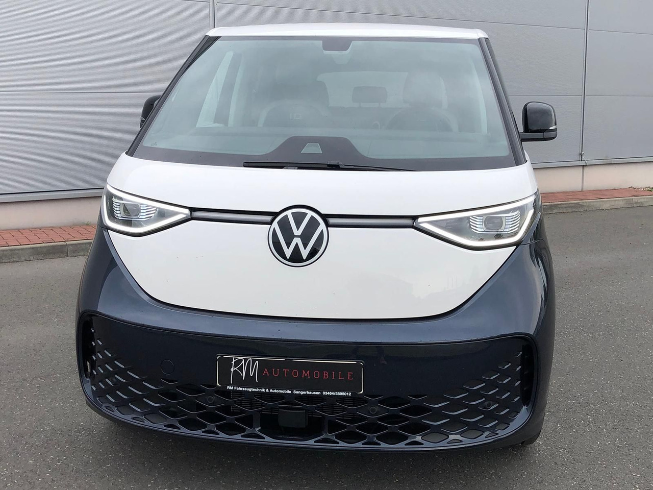 Volkswagen ID. Buzz 150 kW Pro AHK ACC MATRIX LED KEYLESS - Passenger van, Electric van: picture 4 Volkswagen ID. Buzz 150 kW Pro AHK ACC MATRIX LED KEYLESS - Passenger van, Electric van: picture 4