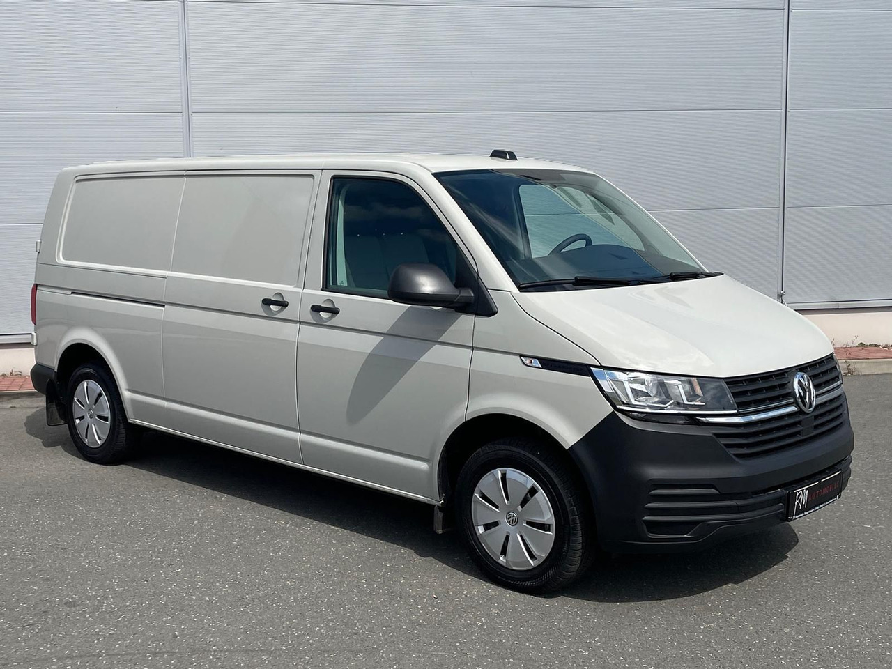 Volkswagen T6.1 Transporter Kasten LR TEMPOMAT KAMERA KLIMA - Passenger van: picture 2 Volkswagen T6.1 Transporter Kasten LR TEMPOMAT KAMERA KLIMA - Passenger van: picture 2