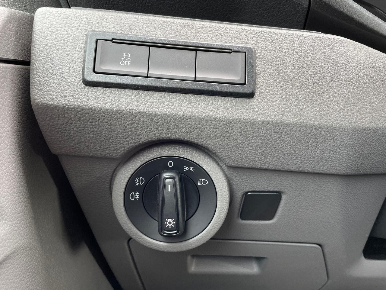 New Panel van Volkswagen T6.1 Transporter Kasten lang 4M MFL LED TEMPOMAT: picture 30