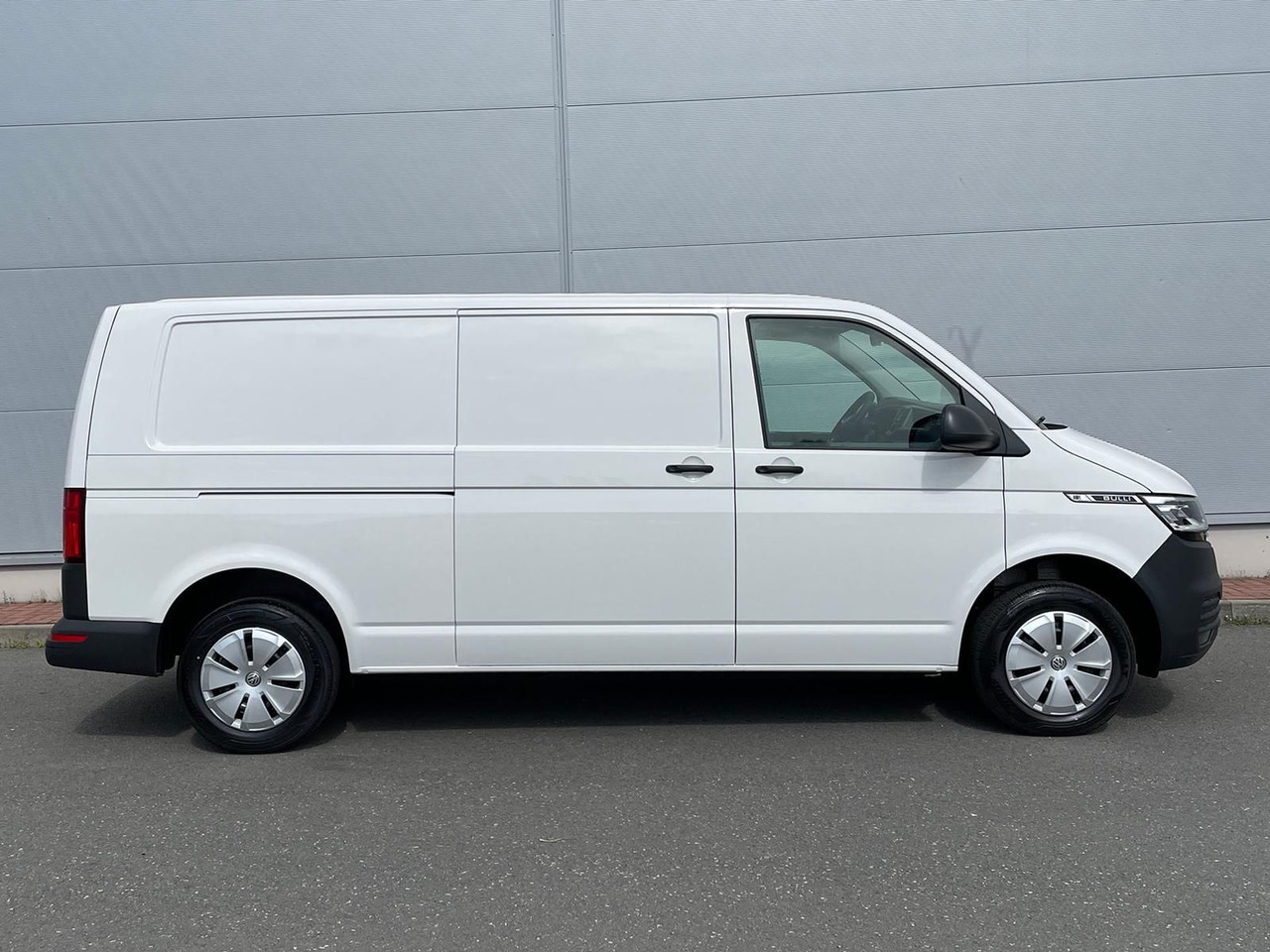 Volkswagen T6.1 Transporter Kasten lang 4M MFL LED TEMPOMAT - Panel van: picture 5 Volkswagen T6.1 Transporter Kasten lang 4M MFL LED TEMPOMAT - Panel van: picture 5