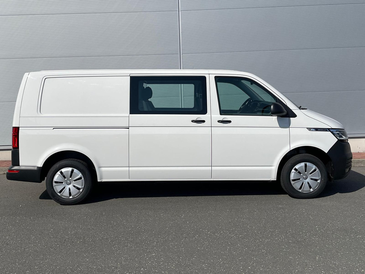 Volkswagen T6.1 Transporter MIXTO lang 4M MFL LED TEMPOMAT - Panel van, Combi van: picture 5 Volkswagen T6.1 Transporter MIXTO lang 4M MFL LED TEMPOMAT - Panel van, Combi van: picture 5