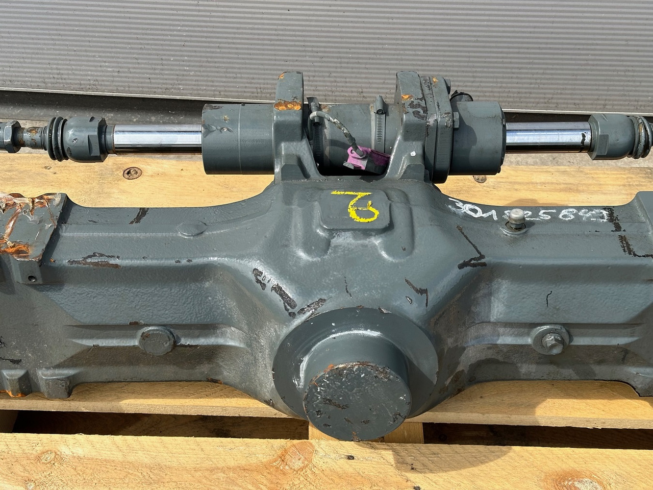Axle and parts for Loader Cararro Vorderachse-Planetenachse Typ:26.25.  Cararro No.595134.  KramerNr.1000498658. Ratio:21/1.  #1001114#: picture 11