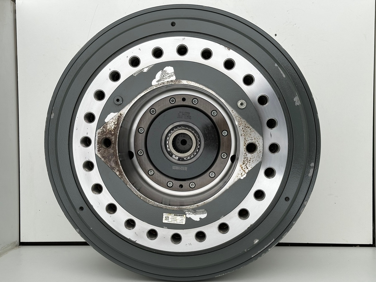 LIEBHERR Original Fahrantrieb Typ:FAT550P046 mit ID-Nr.9443780 – ID-Nr.944378003 – ID-Nr.90008209. A900,LH120,LH150,E974,ER974,LOS412,LOS974,R964,R966,R970,R974,R976,R980. #944378003.159-011# - Final drive for Crawler excavator: picture 5 LIEBHERR Original Fahrantrieb Typ:FAT550P046 mit ID-Nr.9443780 – ID-Nr.944378003 – ID-Nr.90008209. A900,LH120,LH150,E974,ER974,LOS412,LOS974,R964,R966,R970,R974,R976,R980. #944378003.159-011# - Final drive for Crawler excavator: picture 5