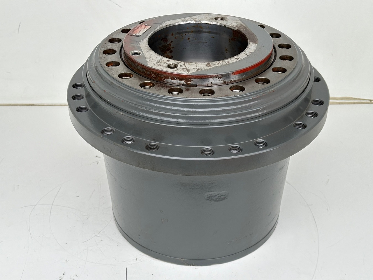 Liebherr Fahrantrieb Typ:FAT350P059. ID-Nr.933762801. LH22 C, R313 LI, R317 LI, R900 C-LI. #FAT350P059.0125# - Final drive for Construction machinery: picture 5 Liebherr Fahrantrieb Typ:FAT350P059. ID-Nr.933762801. LH22 C, R313 LI, R317 LI, R900 C-LI. #FAT350P059.0125# - Final drive for Construction machinery: picture 5