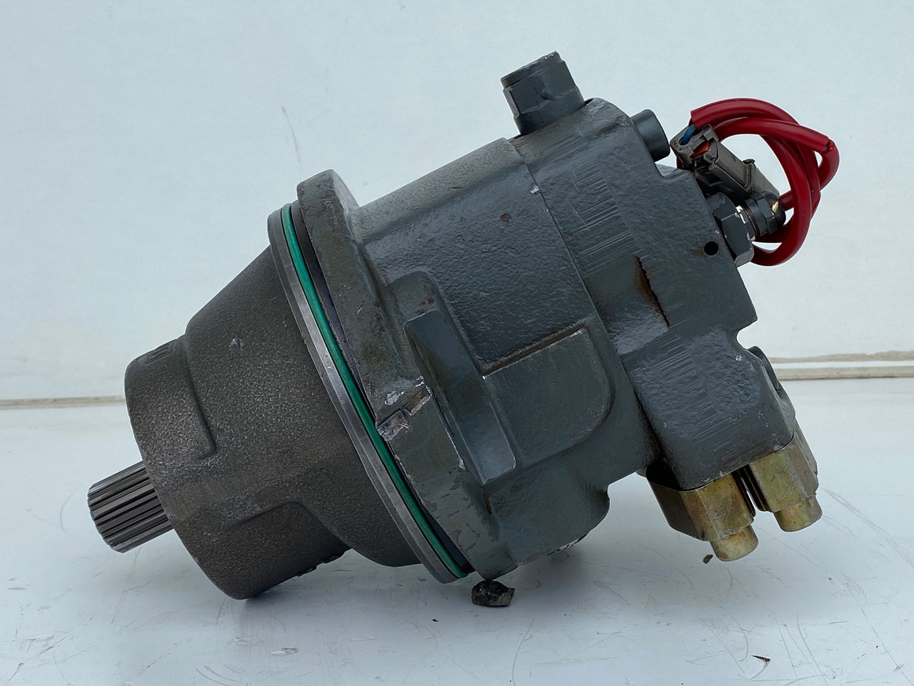 Liebherr Hydraulikeinbaumotor FMF045, ID-Nr.10132702. A924, LH30C, LH30M, LH35M, LH35MT, LH40C, LH40CP, LH40M, LH40MP, LH50CHR, LH50M, LH50MHR, LH50MT. #33179# - Hydraulic motor for Wheel excavator: picture 1 Liebherr Hydraulikeinbaumotor FMF045, ID-Nr.10132702. A924, LH30C, LH30M, LH35M, LH35MT, LH40C, LH40CP, LH40M, LH40MP, LH50CHR, LH50M, LH50MHR, LH50MT. #33179# - Hydraulic motor for Wheel excavator: picture 1