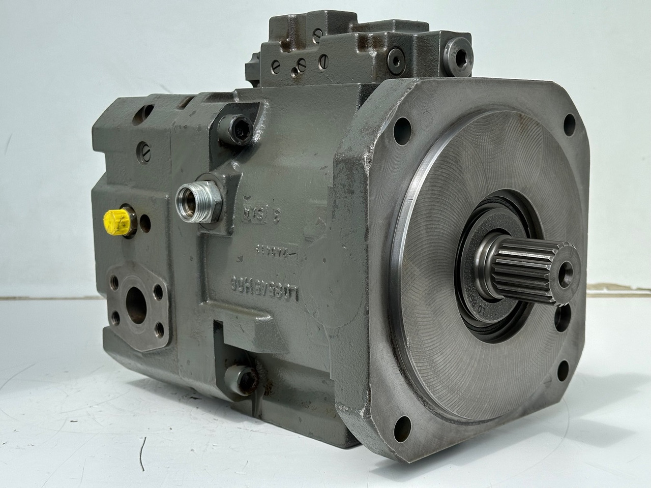 Liebherr Hydraulikverstellpumpe Typ:DPV O 165. ID-Nr.10120060 - ID-Nr.10144915. LH120 C-1103, LH120 CG-1103, LH120 M-1102. #10144915.13342# - Hydraulic pump for Wheel excavator: picture 2 Liebherr Hydraulikverstellpumpe Typ:DPV O 165. ID-Nr.10120060 - ID-Nr.10144915. LH120 C-1103, LH120 CG-1103, LH120 M-1102. #10144915.13342# - Hydraulic pump for Wheel excavator: picture 2