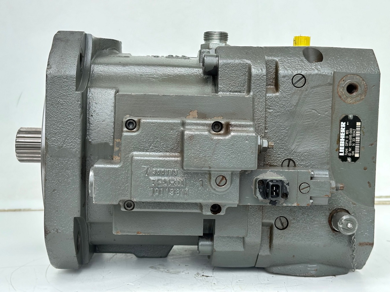 Liebherr Hydraulikverstellpumpe Typ:DPV O 165. ID-Nr.10120060 - ID-Nr.10144915. LH120 C-1103, LH120 CG-1103, LH120 M-1102. #10144915.13342# - Hydraulic pump for Wheel excavator: picture 5 Liebherr Hydraulikverstellpumpe Typ:DPV O 165. ID-Nr.10120060 - ID-Nr.10144915. LH120 C-1103, LH120 CG-1103, LH120 M-1102. #10144915.13342# - Hydraulic pump for Wheel excavator: picture 5