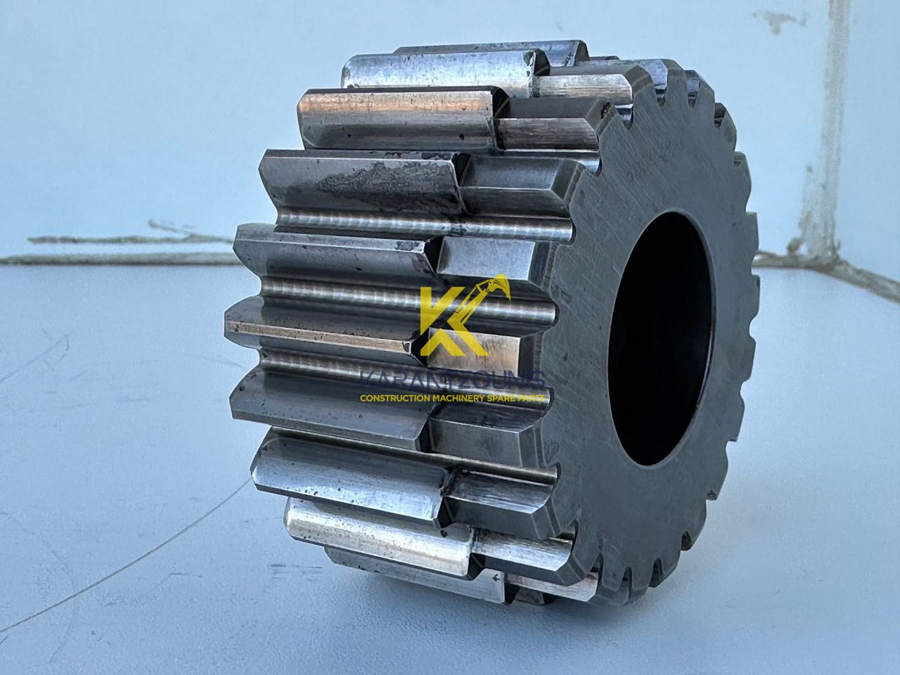 Liebherr Sonnenrad ID-Nr.90002821. FAT400P112, FAT400P130, FAT400P139. R926, R928, R930, R934, R936, R938, R940, R944, R946, R950 T. #90002821.06.08.01# - Final drive for Excavator: picture 1 Liebherr Sonnenrad ID-Nr.90002821. FAT400P112, FAT400P130, FAT400P139. R926, R928, R930, R934, R936, R938, R940, R944, R946, R950 T. #90002821.06.08.01# - Final drive for Excavator: picture 1